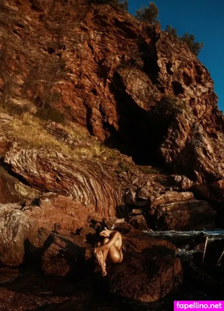 Symanovych OnlyFans Thumbnail #OdE5kuO7CW