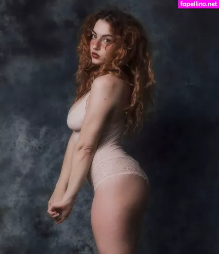 Symposiarcha OnlyFans Thumbnail #A7uGr4ywwe