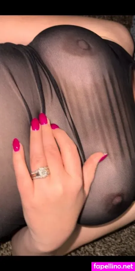 Syndeehotwife38 OnlyFans Thumbnail #3mvxgmVHk3