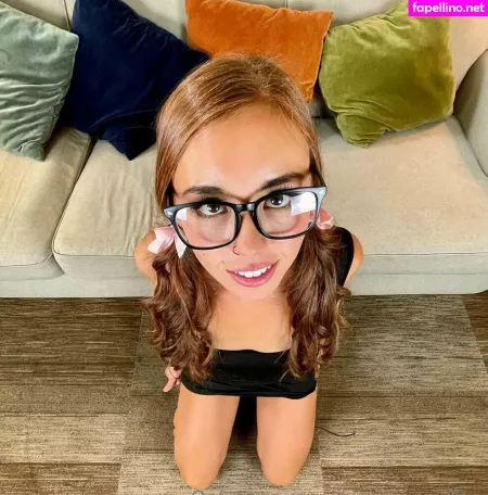 Syren Paradise OnlyFans Thumbnail #xWg5umkaEU