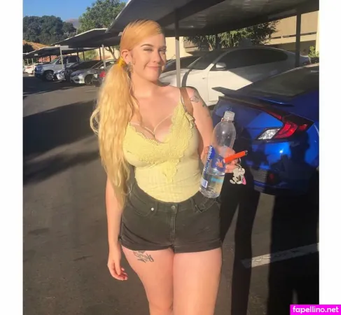 Syrenserene OnlyFans Thumbnail #FjAZdn9N7z