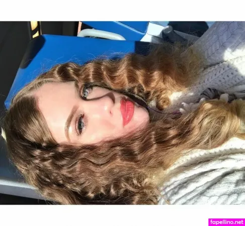 Syrenserene OnlyFans Thumbnail #TbX7Xru5HV