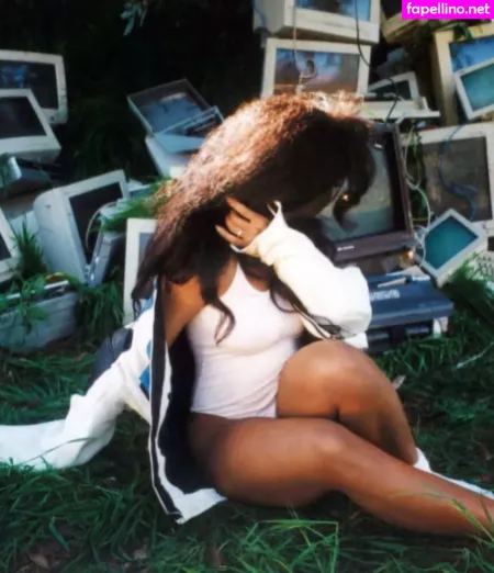 Sza OnlyFans Thumbnail #qxQ4ZHZkBD