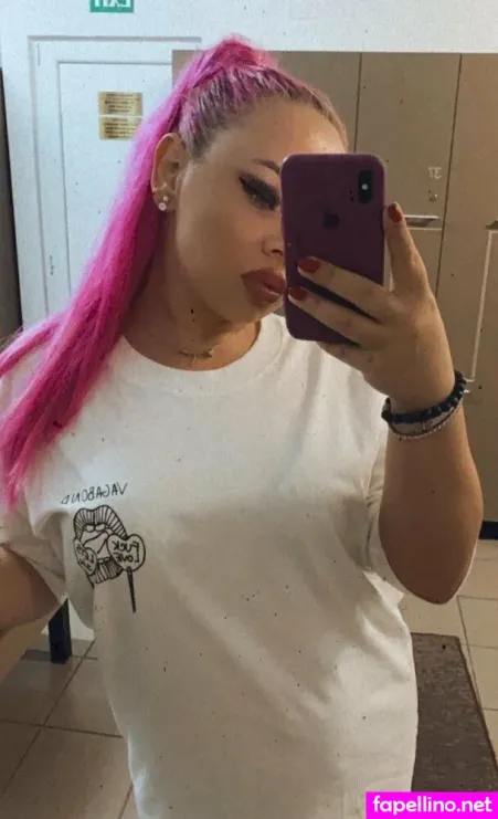Szidi Lila OnlyFans Thumbnail #i2dEGrVX1z
