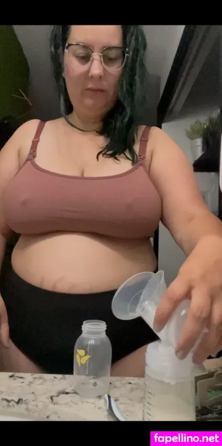 T Melissainhosieryfree OnlyFans Thumbnail #Zbovf8fG02