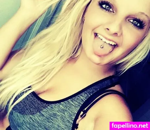 Tabeafevrie OnlyFans Thumbnail #LyNn6szxEl