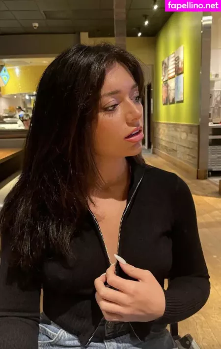 Tabitha Swatosh OnlyFans Thumbnail #yAXWnyftEv