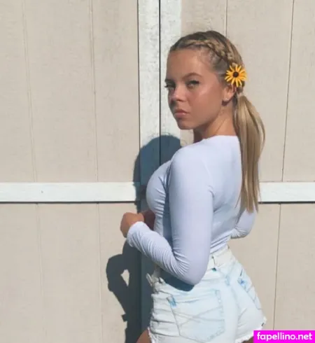 Tabitha Whitaker OnlyFans Thumbnail #EjprjXRyJY