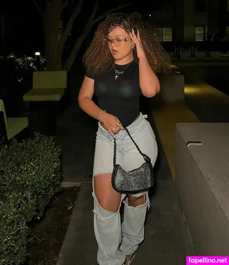 Tahani Anderson OnlyFans Thumbnail #chPZ1HolaG