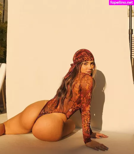 Taina Costa OnlyFans Thumbnail #q5iaQUUnt3