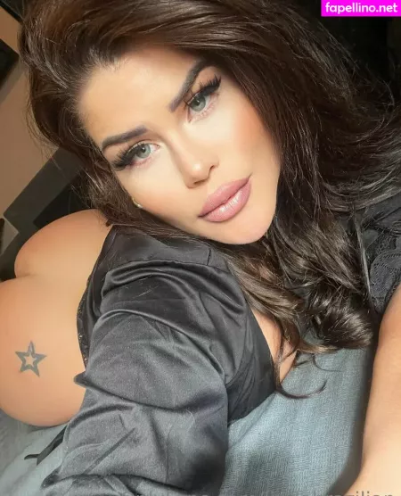 Tais Lambertini OnlyFans Thumbnail #1dlKPmIn0z