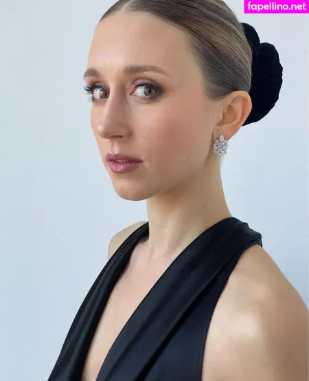 Taissa Farmiga OnlyFans Thumbnail #TPSkyHH1eB