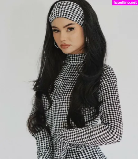 Talia Mar OnlyFans Thumbnail #8EwAUDo7Ex