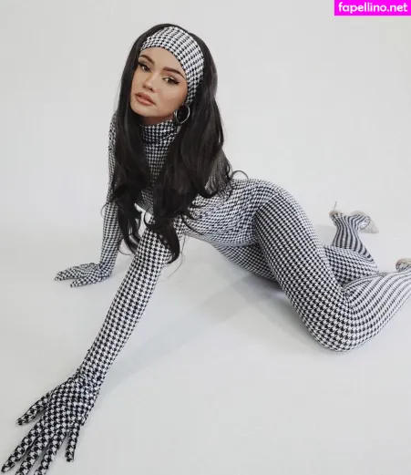 Talia Mar OnlyFans Thumbnail #ezBt1ik6Eo