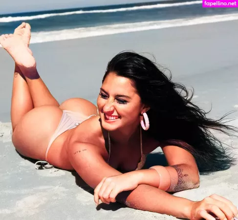 Talia Pissiali OnlyFans Thumbnail #R9yMRLN8eG