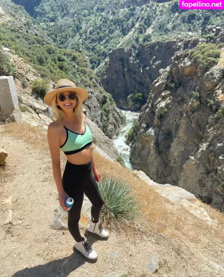 Tallielorain OnlyFans Thumbnail #buKxXkrju2