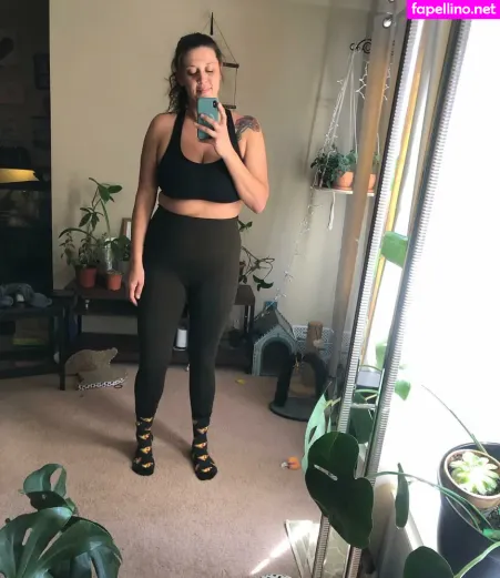 Tallnerdywoman OnlyFans Thumbnail #2McsnjfT1R