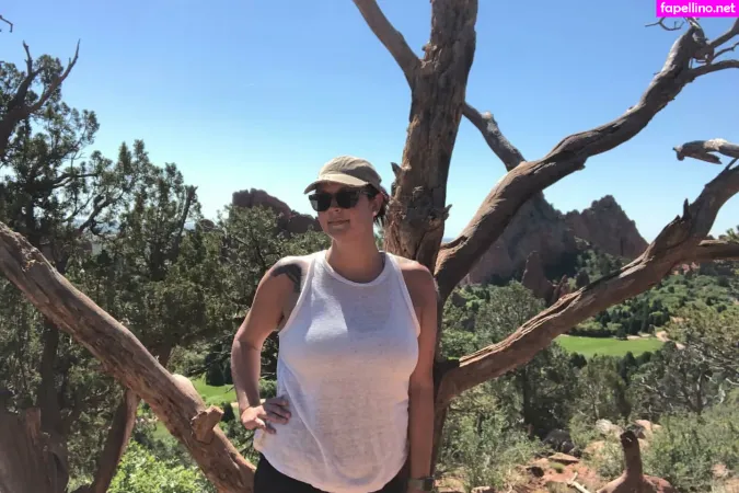 Tallnerdywoman OnlyFans Thumbnail #LMahwekd54