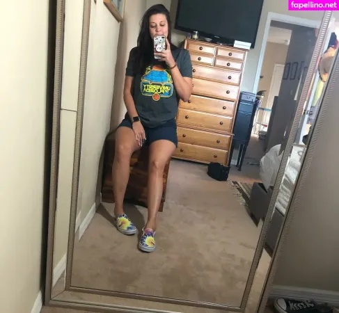 Tallnerdywoman OnlyFans Thumbnail #WUB8DHtVYx