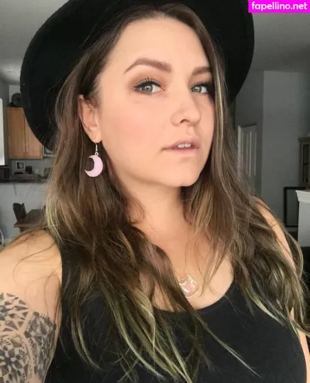 Tamara Lynn Chambers OnlyFans Thumbnail #kd2VdHCR4s