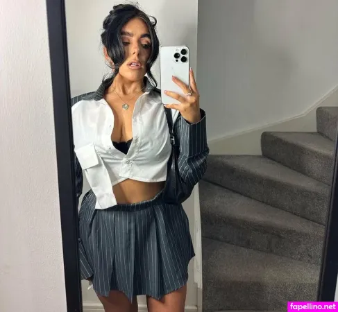 Tameralouchia OnlyFans Thumbnail #LXtpCXzKe8