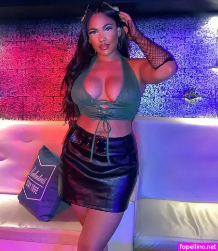 Tammy Lee Simpson OnlyFans Thumbnail #McAkcYYUdz