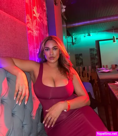 Tammy Lee Simpson OnlyFans Thumbnail #h2363HFEcs