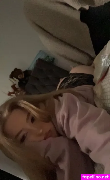 Tamothie Tamsin OnlyFans Thumbnail #yUtYlUNgLT