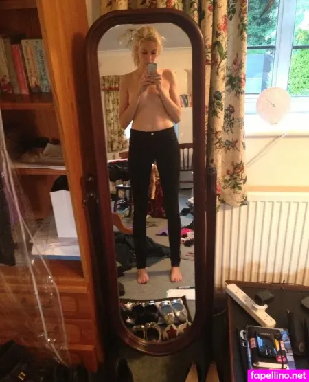 Tamsin Egerton OnlyFans Thumbnail #H46xIUmvP5