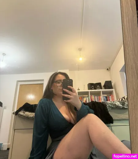 Tamzinisanerd OnlyFans Thumbnail #gix0Zf6HVT