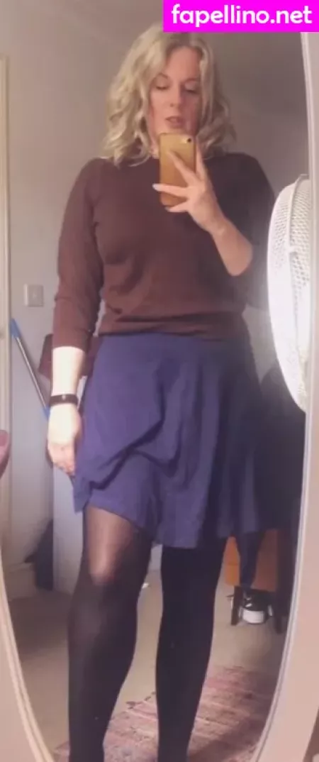 Tan Smith OnlyFans Thumbnail #s2HLxABuZq