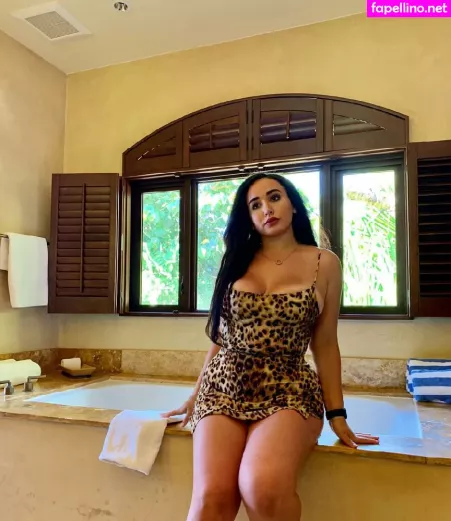 Tana Habibi OnlyFans Thumbnail #DxbQEVKYN6