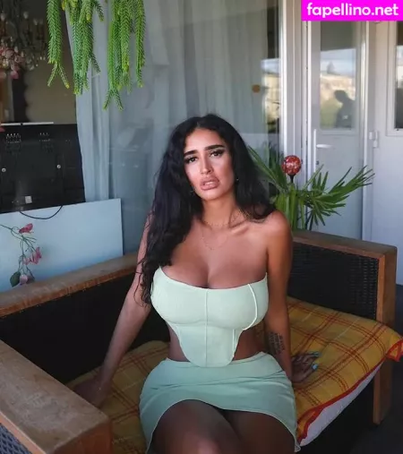 Tania Barbosa OnlyFans Thumbnail #BYD80EcN05