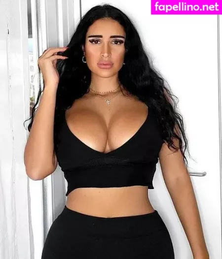 Tania Barbosa OnlyFans Thumbnail #TTcxZ4muF5