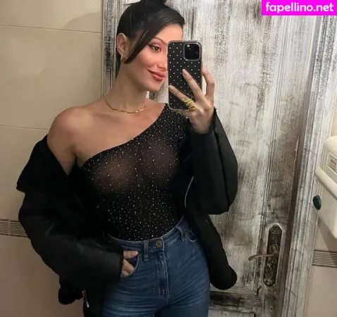 Tania Medina OnlyFans Thumbnail #kcSDEvLrem