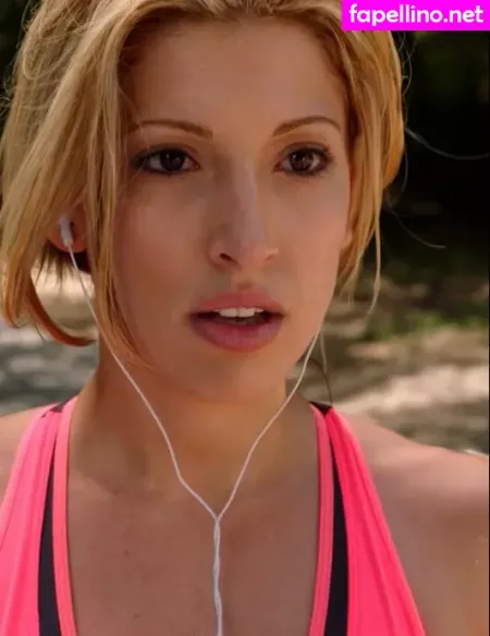 Tania Raymonde OnlyFans Thumbnail #qZoO1wLLHG
