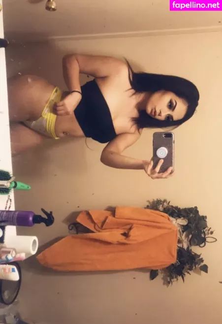 Taniavega OnlyFans Thumbnail #eiaQfb8Umb