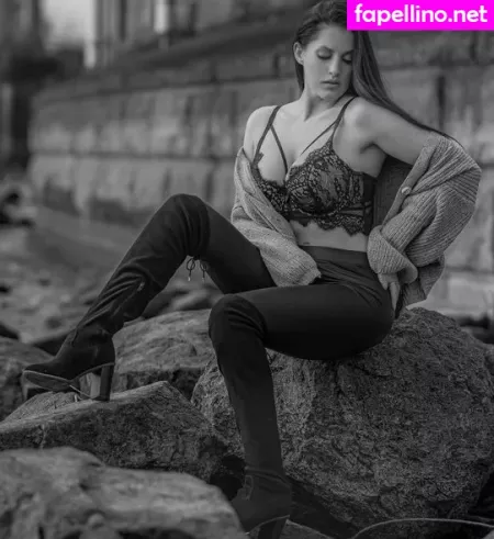 Tanja OnlyFans Thumbnail #qIA1hI3nU2