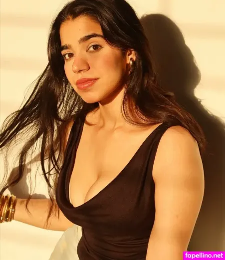 Tanya Khanna OnlyFans Thumbnail #dVz7KMUzCl