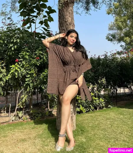 Tanya Khanna OnlyFans Thumbnail #kUzicCpyoZ