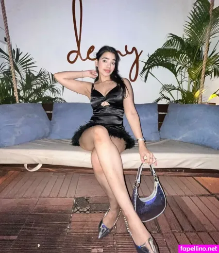 Tanya Khanna OnlyFans Thumbnail #mV71lL5mae