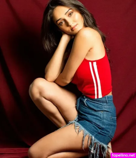 Tanya Sharma OnlyFans Thumbnail #x7f5tcXe42