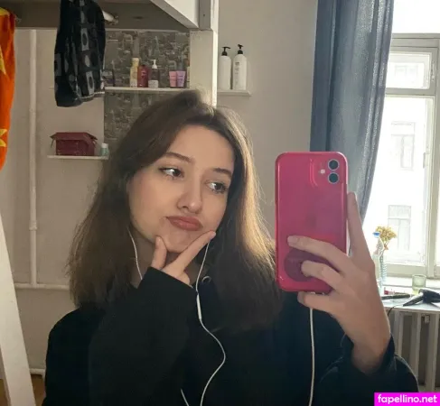 Tanya Tyuvilina OnlyFans Thumbnail #X5oaNnhTN3