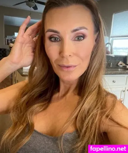 Tanyatatefree OnlyFans Thumbnail #fWCH7najtx