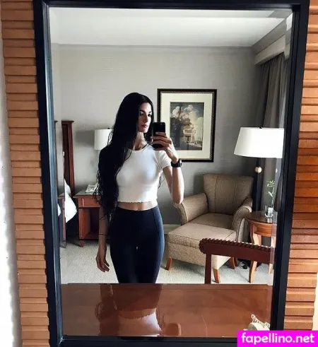 Tara Emad OnlyFans Thumbnail #aXxVmNpTV9