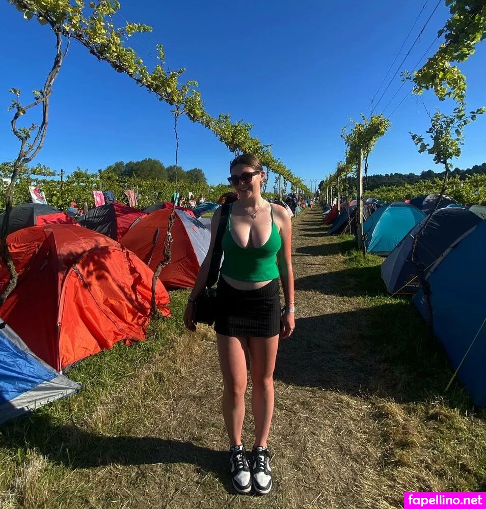 tarahumanoffiziell, taramonaghann Nude Leaked OnlyFans Photo #1CLWHVQRnB