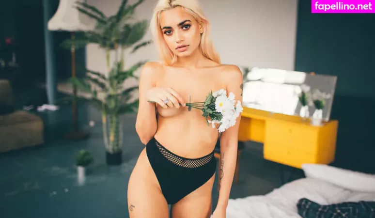 Tara Sky Martin OnlyFans Thumbnail #G5wLYqYpTf