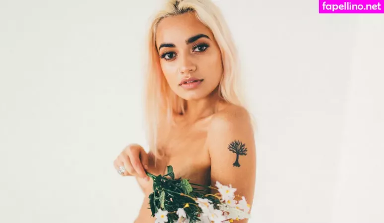 Tara Sky Martin OnlyFans Thumbnail #eSuItxAazM