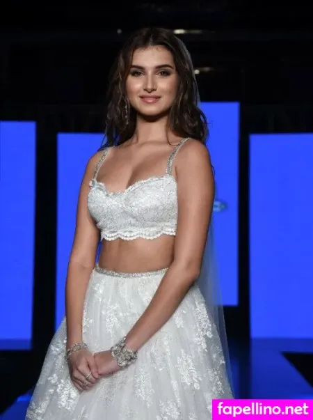 Tara Sutaria OnlyFans Thumbnail #yXdgHp1tM9