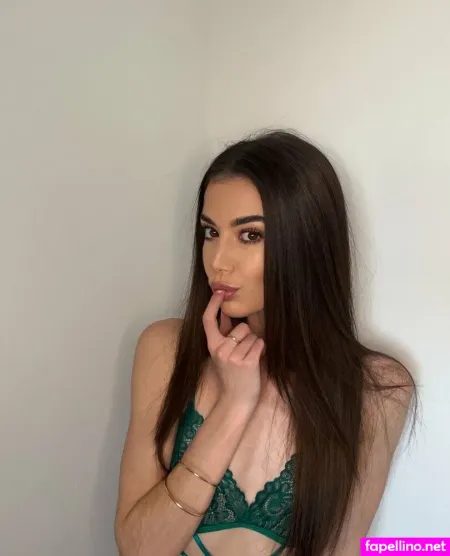 Tara Tiny OnlyFans Thumbnail #Zd9W27x3VY